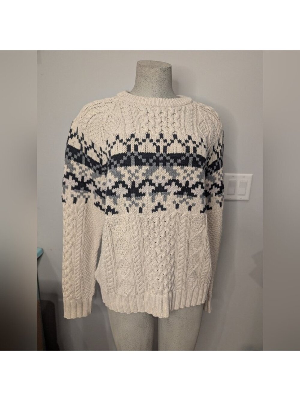 LL Bean Cable Knit Fair Isle Embroidered Ivory Multicolor Pullover Women size M